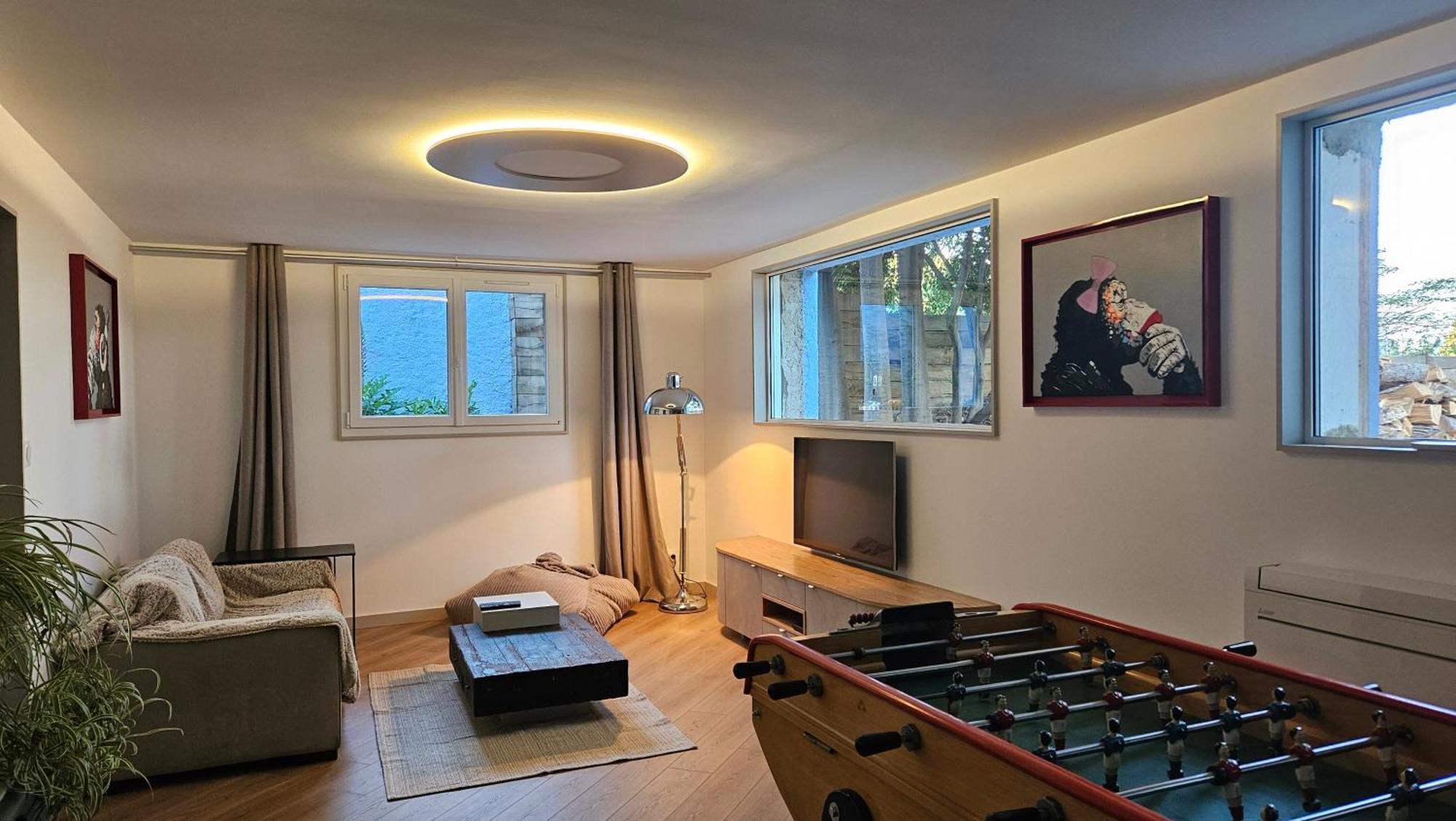 La Maison Bleue Saint-Mitre-les-Remparts Екстериор снимка